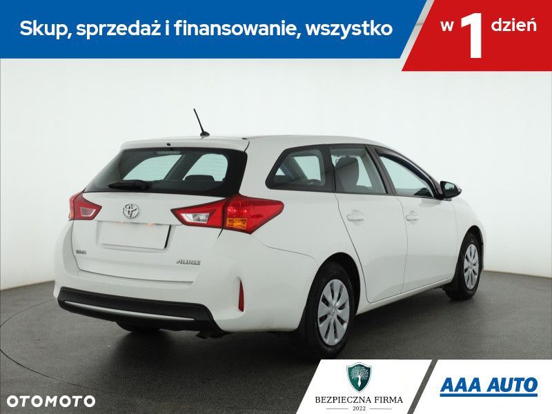 Toyota Auris - 7