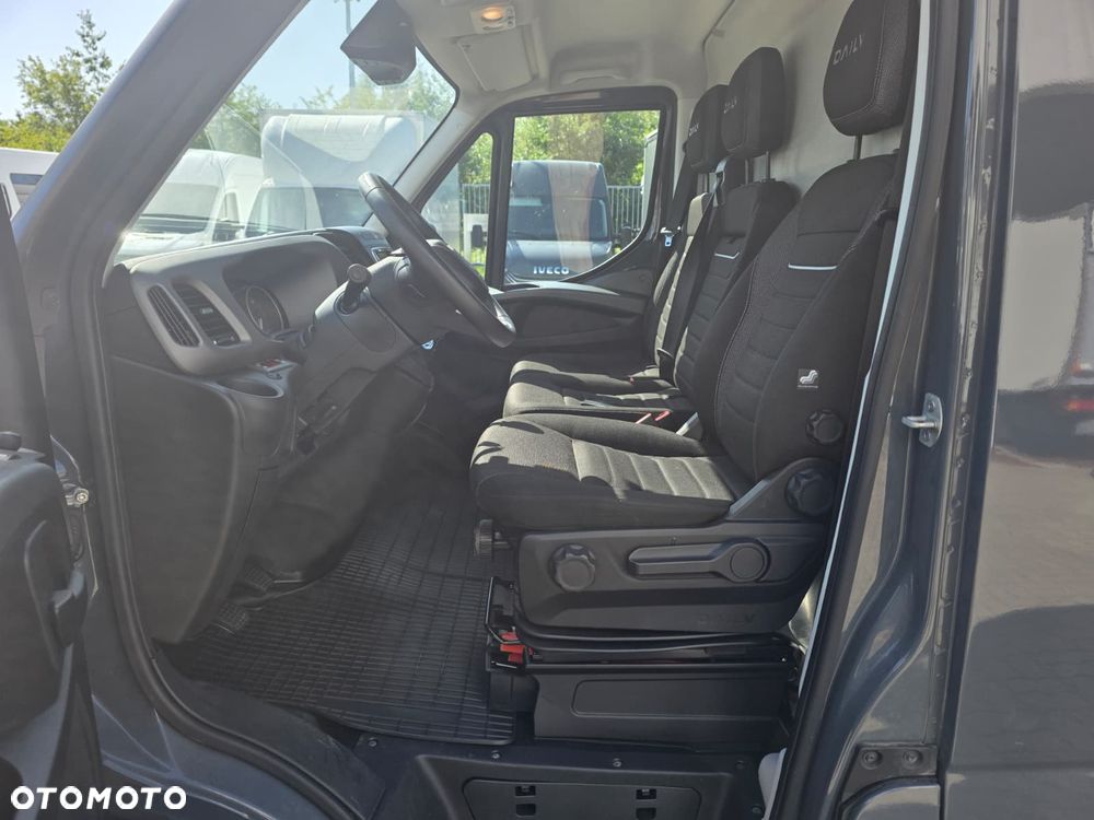 Iveco 35S18 Chłodnia Izoterma Furgon Maxi Izolowany Blaszak Krajowy 3l 180KM Ledy Nawigacja - 17