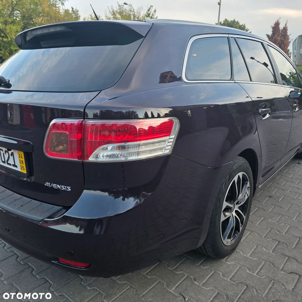Toyota Avensis 1.8 Executive - 14
