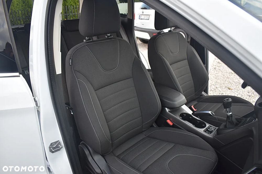 Ford Kuga 2.0 TDCi 2x4 SYNC - 22