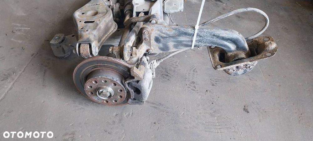 KOMPLETNE ZAWIESZENIE BELKA SANKI TYŁ DYFER DYFERENCJAŁ GOLF V 4x4 - 8