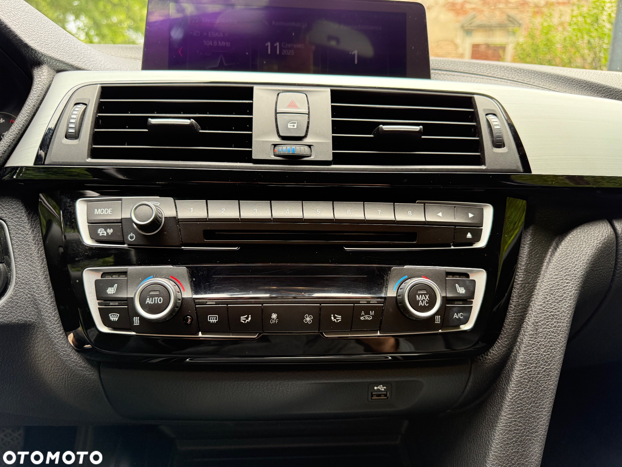 BMW Seria 3 320d xDrive - 23