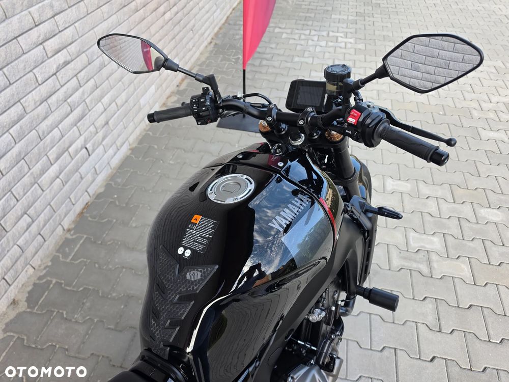 Yamaha XSR - 13