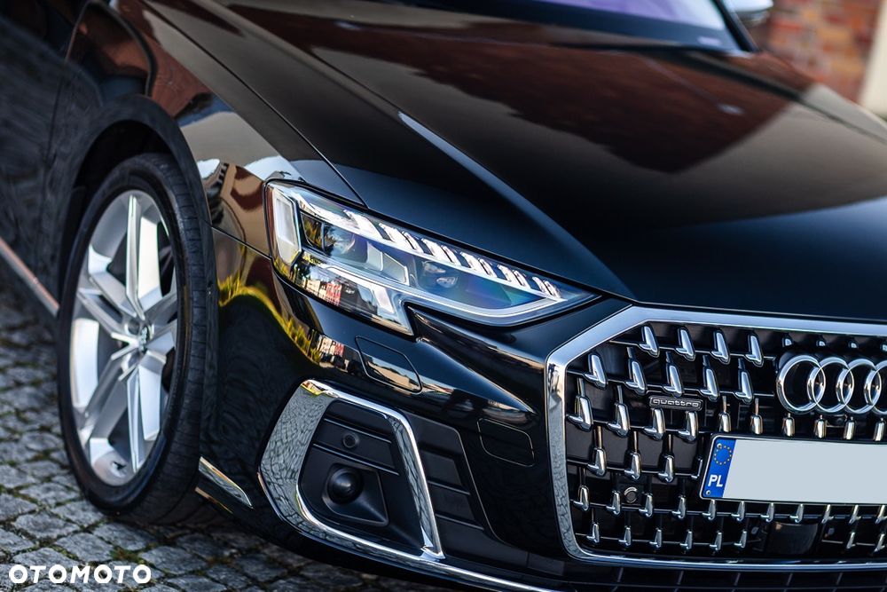 Audi A8 - 8