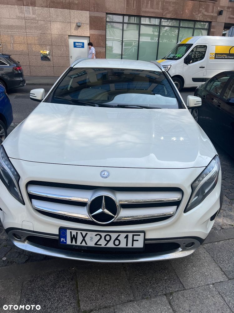 Mercedes-Benz GLA 250 4-Matic - 8