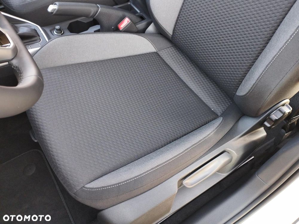 Volkswagen Taigo 1.0 TSI Life Plus DSG - 12