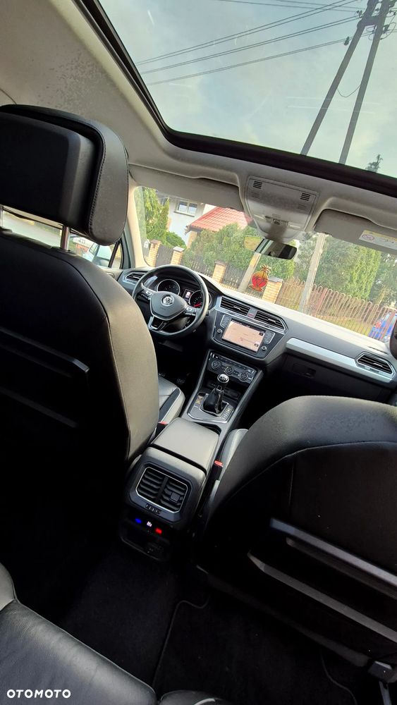 Volkswagen Tiguan - 12