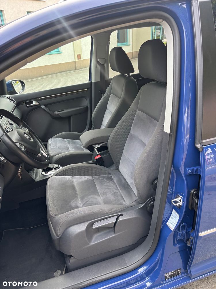 Volkswagen Touran 2.0 TDI DPF DSG Highline - 15