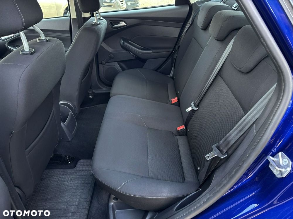 Ford Focus 1.6 Edition - 24