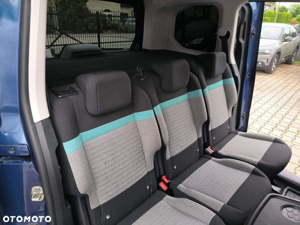 Citroën Berlingo Multispace PureTech 110 SELECTION - 23