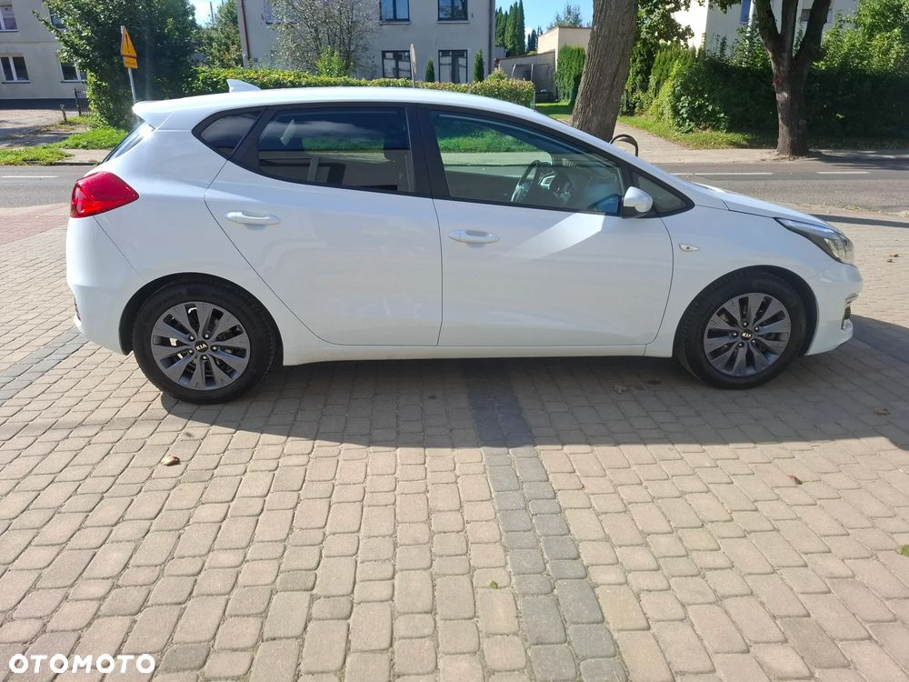 Kia Ceed 1.4 L Business Line Plus - 7