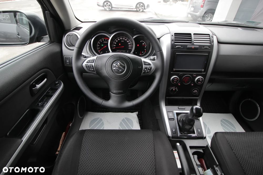 Suzuki Grand Vitara - 12