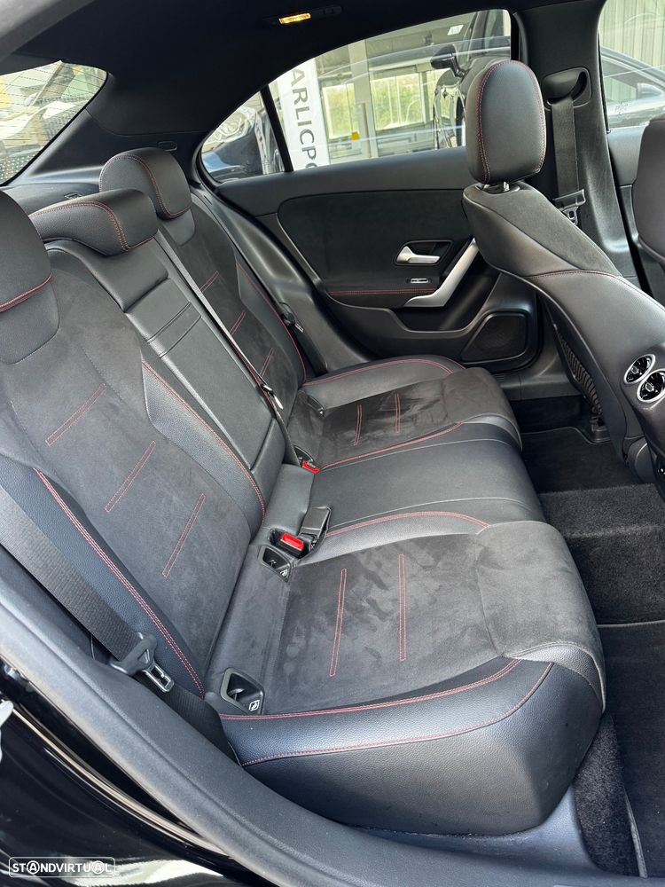 Mercedes-Benz A 250 Limousine e AMG Line - 10
