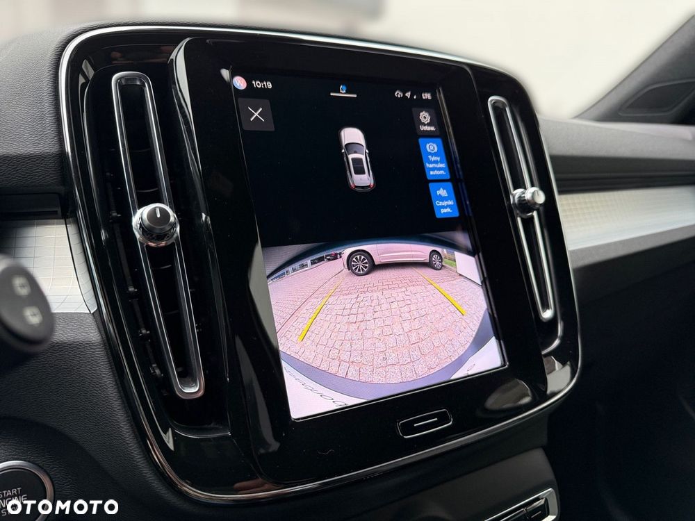 Volvo XC 40 - 22