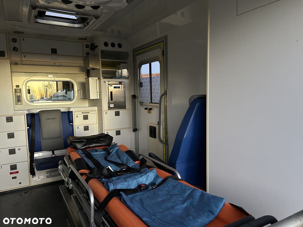 Mercedes-Benz Sprinter - 18