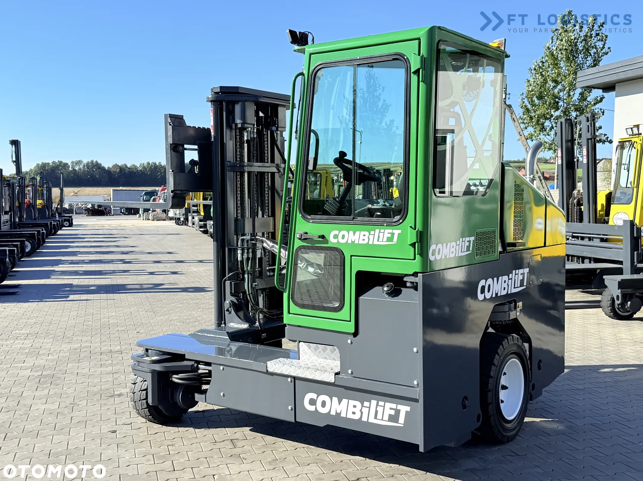 Combilift WÓZEK CZTEROKIERUNKOWY - WIELOKIERUNKOWY C4500 / DIESEL / TRIPLEX 4900MM /JEDYNE 4854 MOTOGODZIN /  POZYCJONER WIDEŁ / PEŁNA KABINA - OGRZEWANIE / STAN IDEALNY / Szeroka oferta wózków czterokierunkowych i bocznych, dopasowanych do różnorodnych potrzeb i zastosowań - 32
