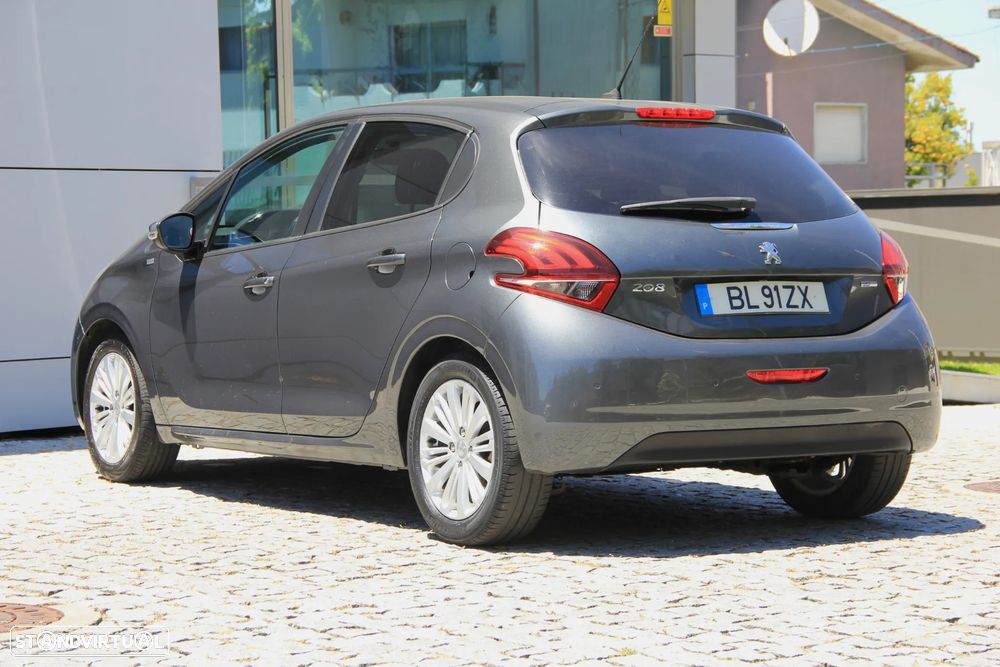 Peugeot 208 1.2 PureTech Style - 5