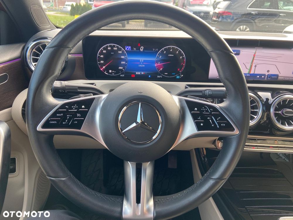Mercedes-Benz Klasa A 200 Progressive 7G-DCT - 12