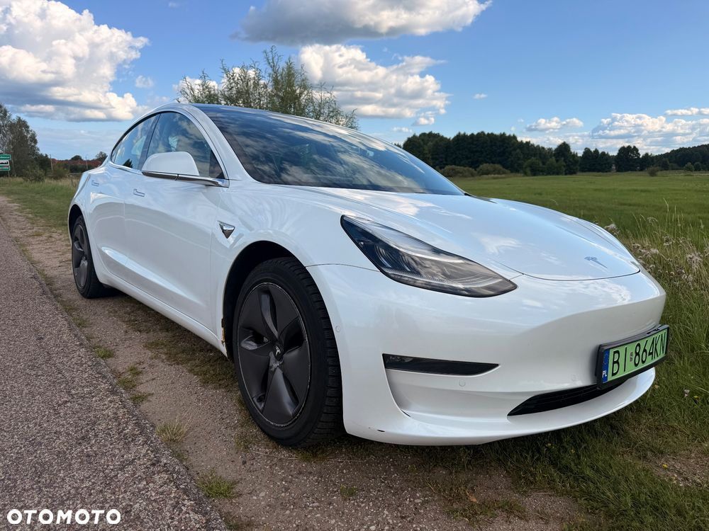 Tesla Model 3 - 7