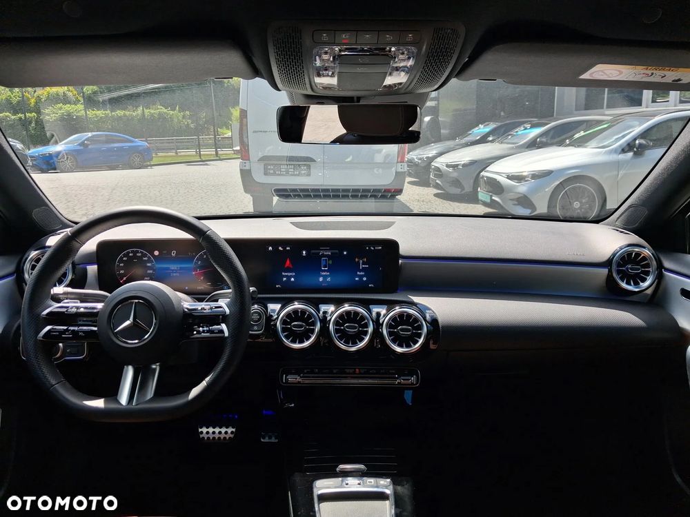 Mercedes-Benz Klasa A 220 4-Matic AMG Line 8G-DCT - 6