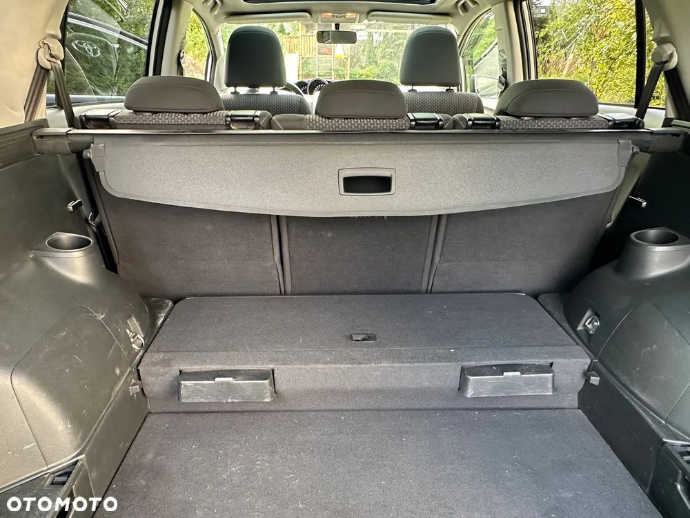 Toyota Verso 1.6 5-Sitzer - 14