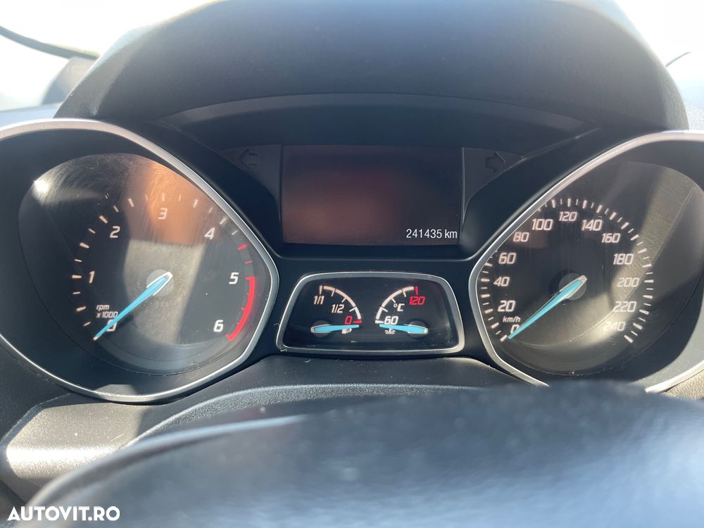 Ford Kuga 2.0 TDCi 2WD Titanium - 8