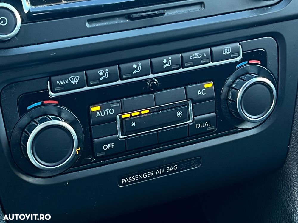 Volkswagen Golf 2.0 TDI Comfortline - 21