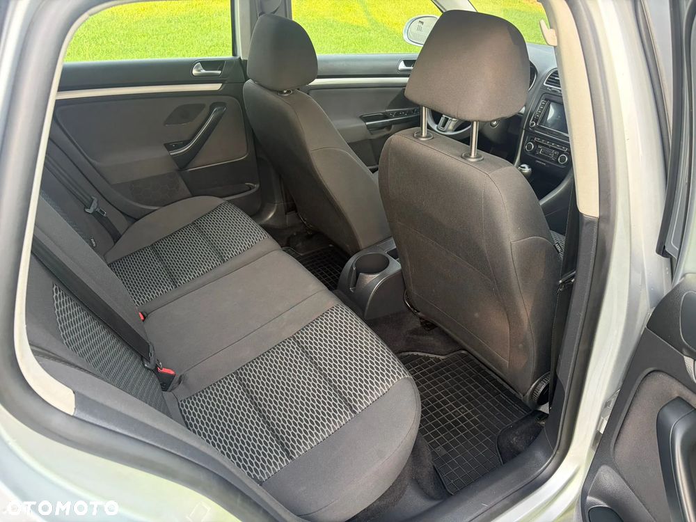 Volkswagen Golf 1.6 TDI DPF BlueMotion Technology Comfortline - 5