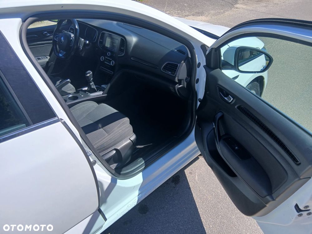 Renault Megane 1.5 dCi Energy Bose EU6 - 18