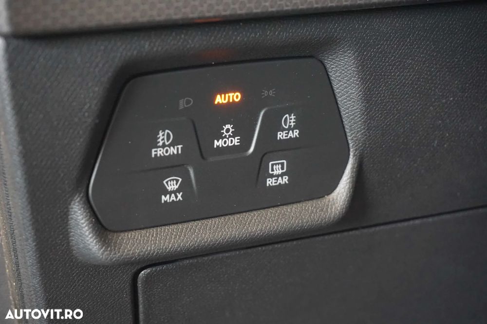Seat Leon Sportstourer 1.5 e-Hybrid DSG Style - 14