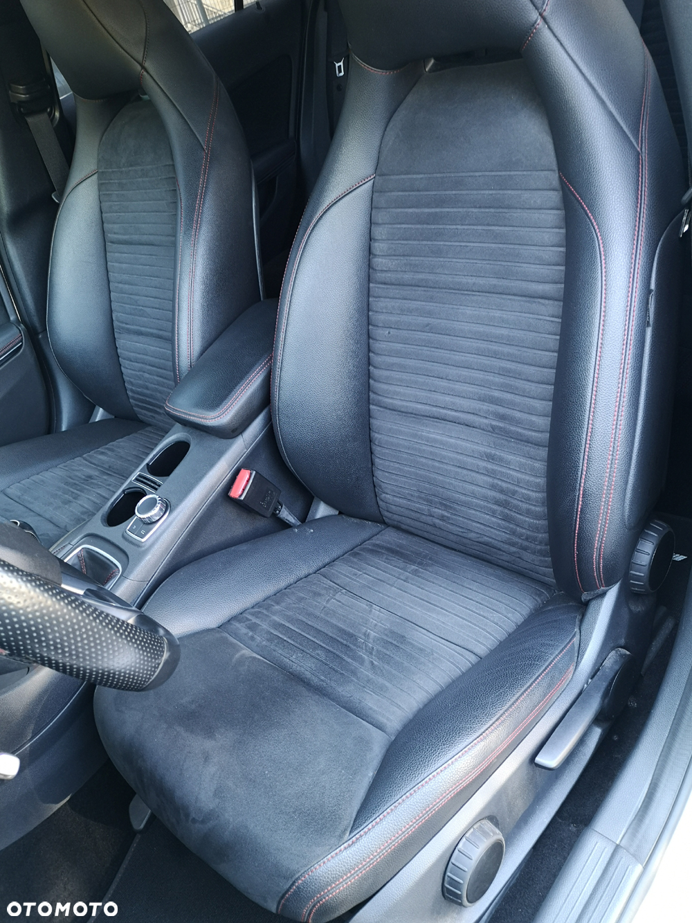 Mercedes-Benz Klasa A 200 AMG Line - 25