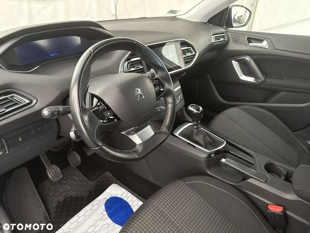 Peugeot 308 - 14