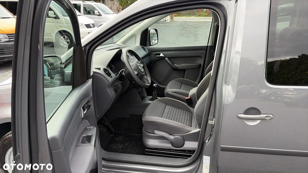Volkswagen Caddy - 10