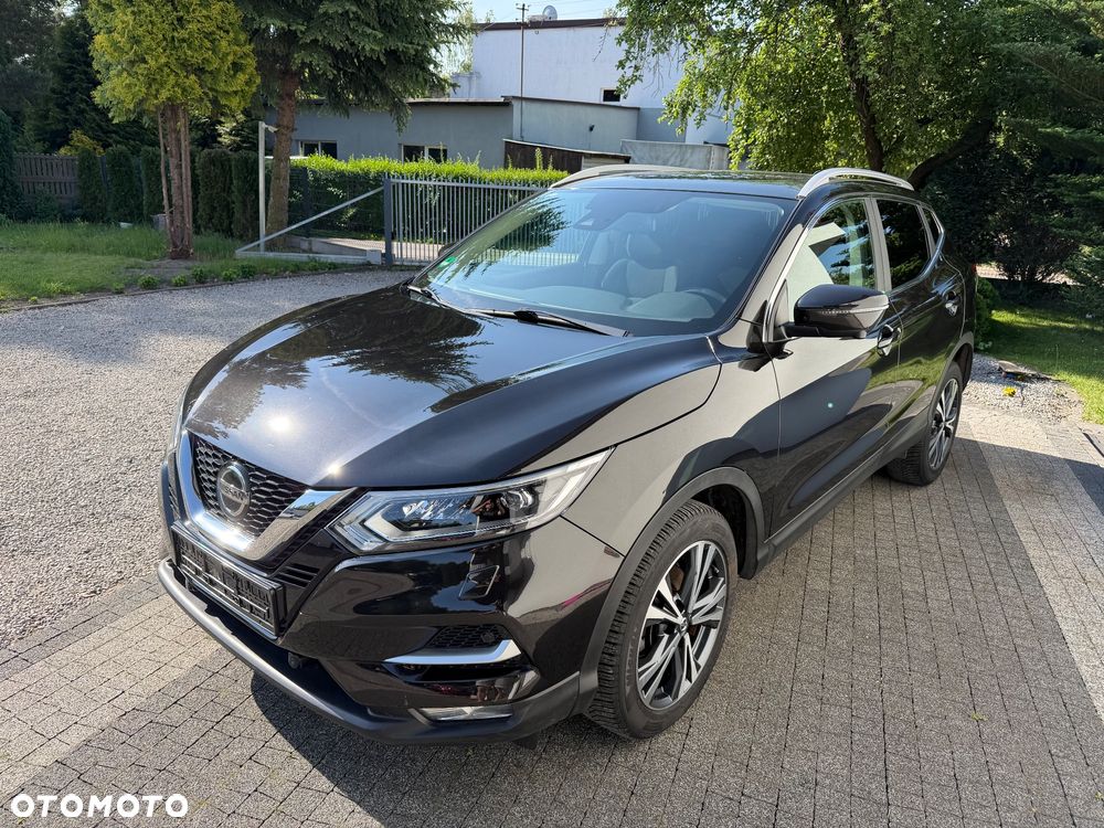 Nissan Qashqai 1.6 DIG-T Tekna - 1