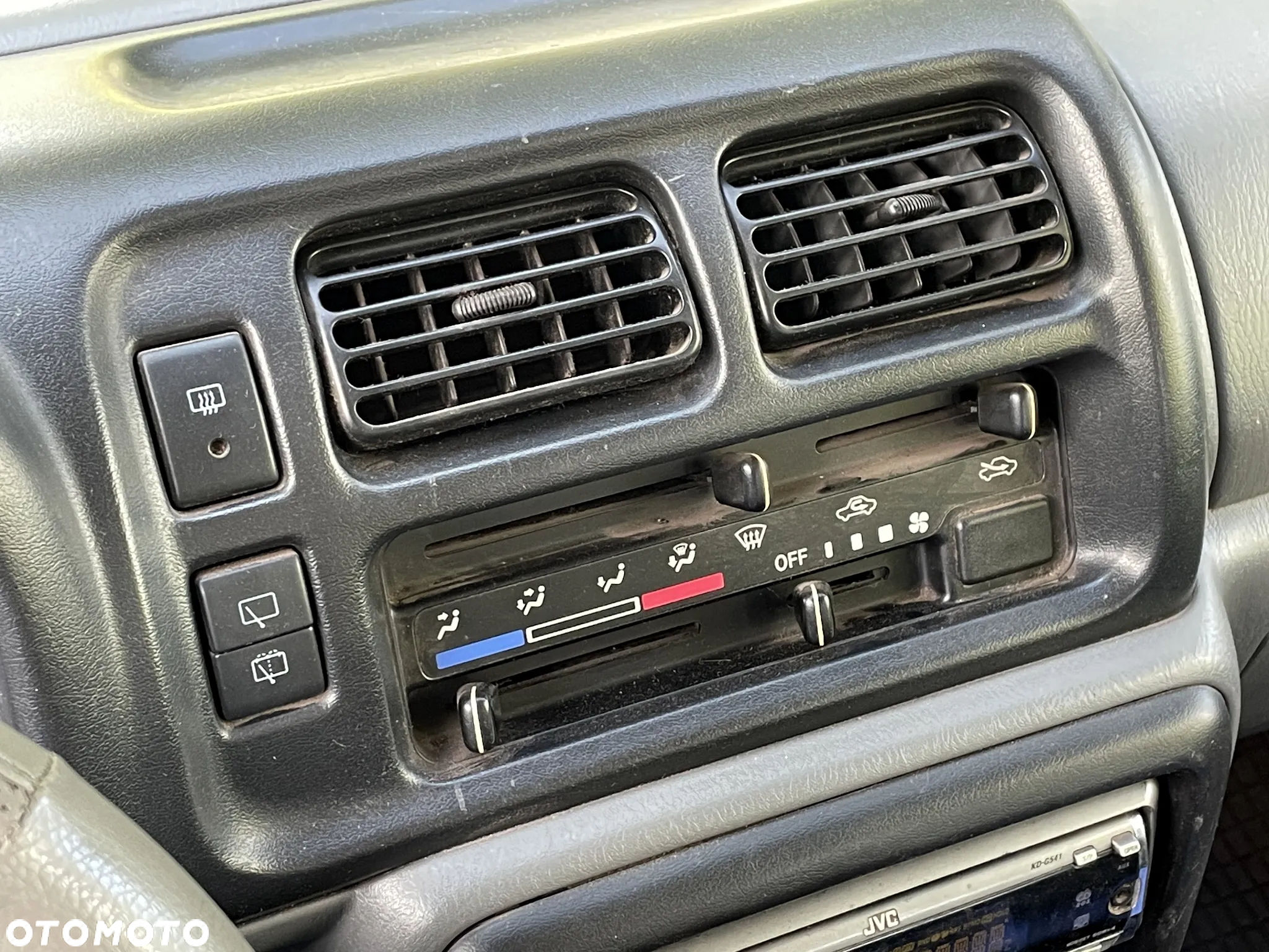 Suzuki Jimny 1.3 JLX - 29
