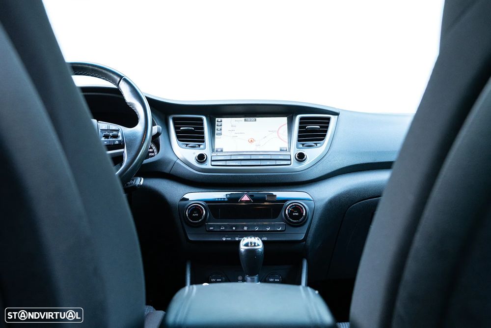 Hyundai Tucson 1.7 CRDi Executive - 26