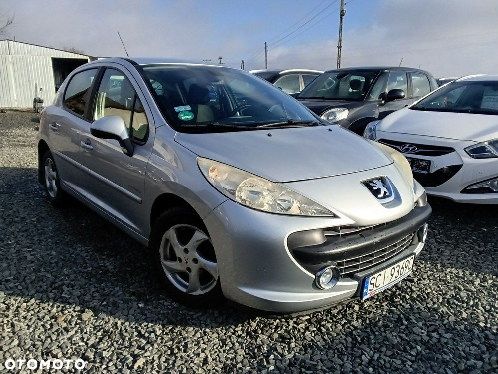 Peugeot 207 - 3
