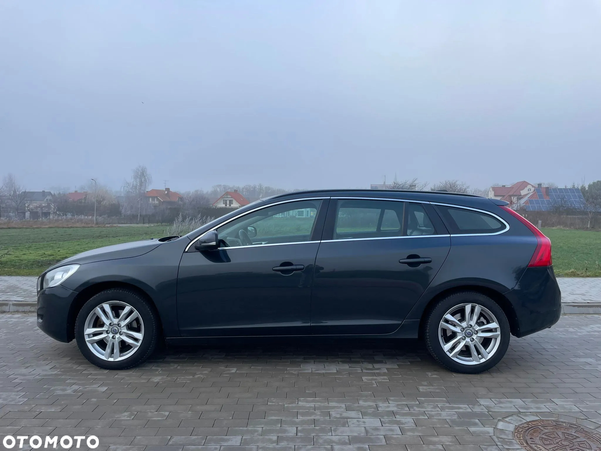 Volvo V60 D2 Momentum - 8