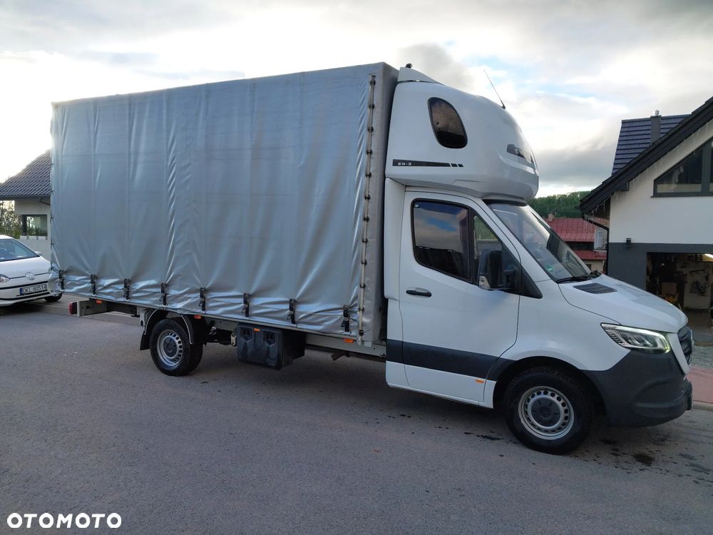 Mercedes-Benz Sprinter 319 V6 3.0 - 4