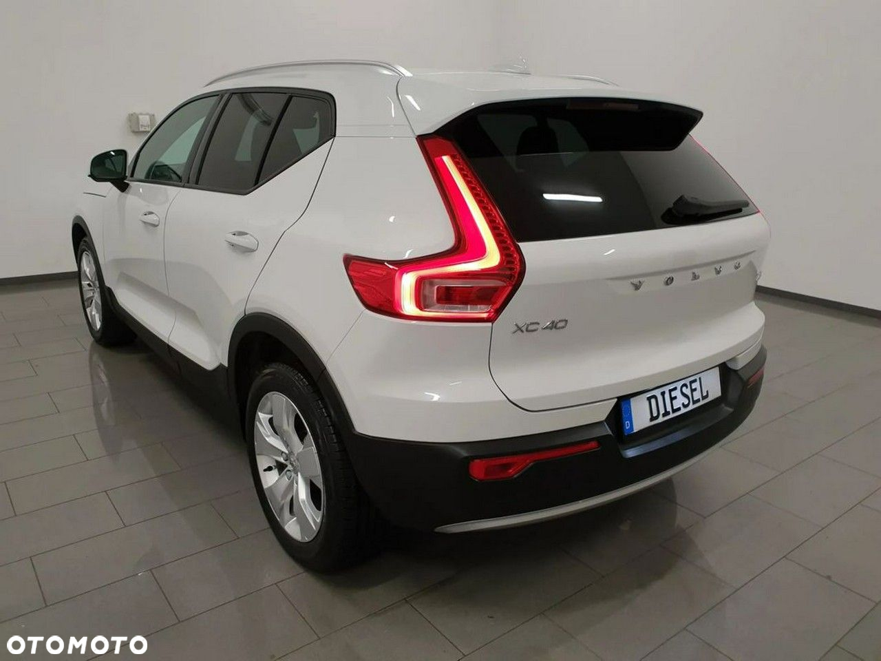 Volvo XC 40 D3 R-Design - 33