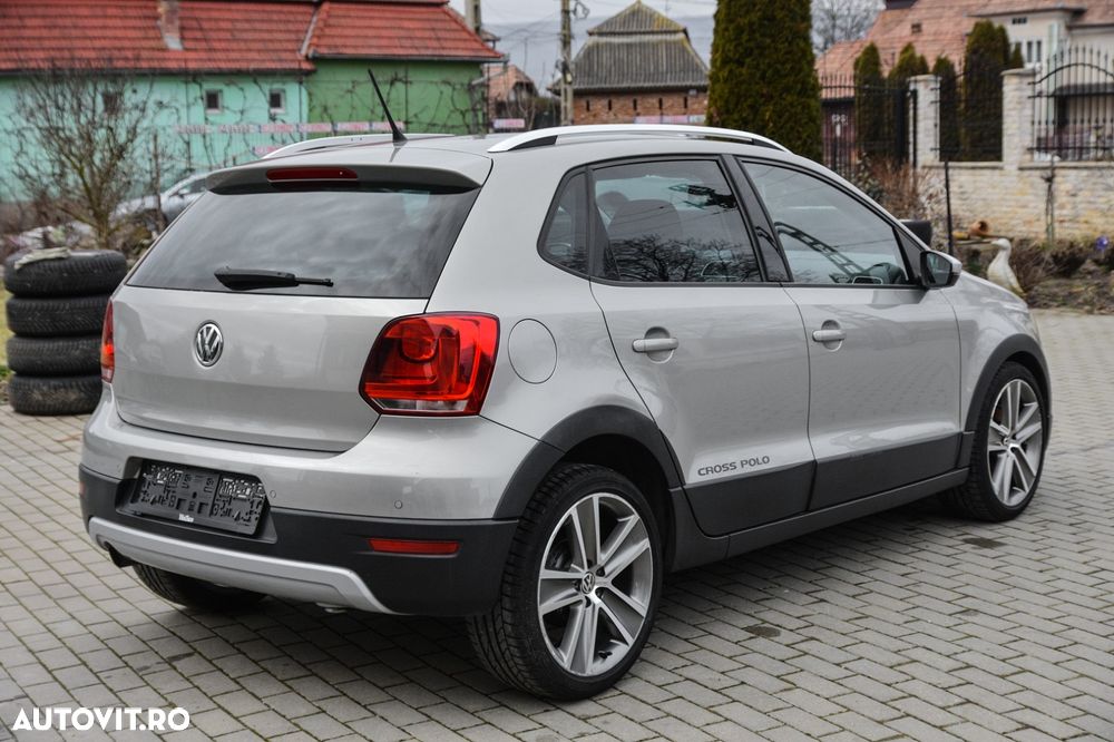 Volkswagen Polo 1.4 FSI Sportline - 24