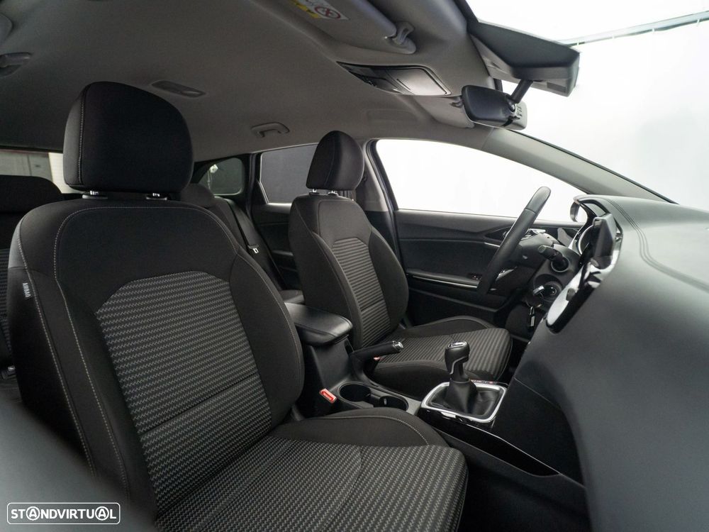 Kia Ceed SW 1.6 CRDi MHEV Dynamic - 33