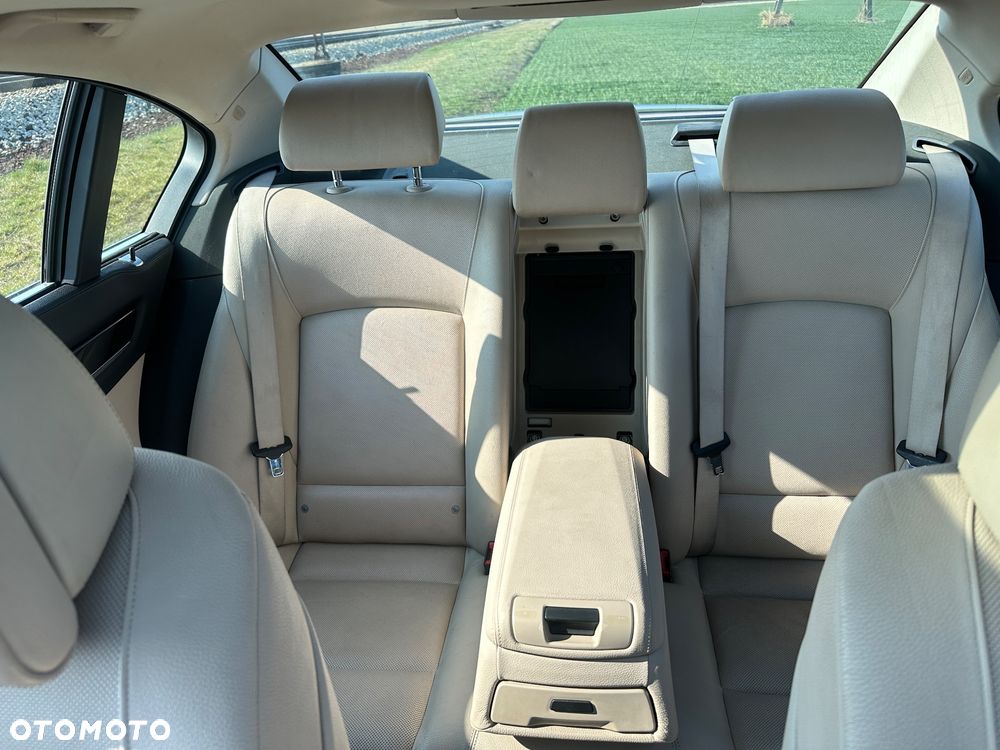 BMW Seria 7 730Ld - 11