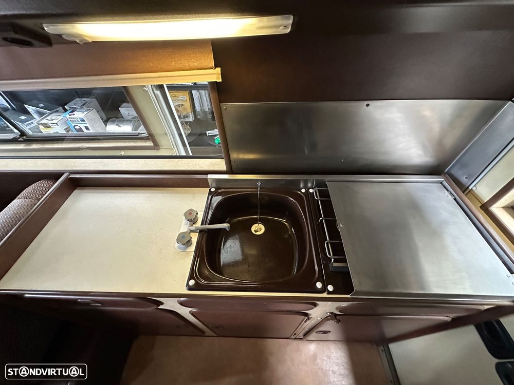 Mercedes-Benz James Cook - 9