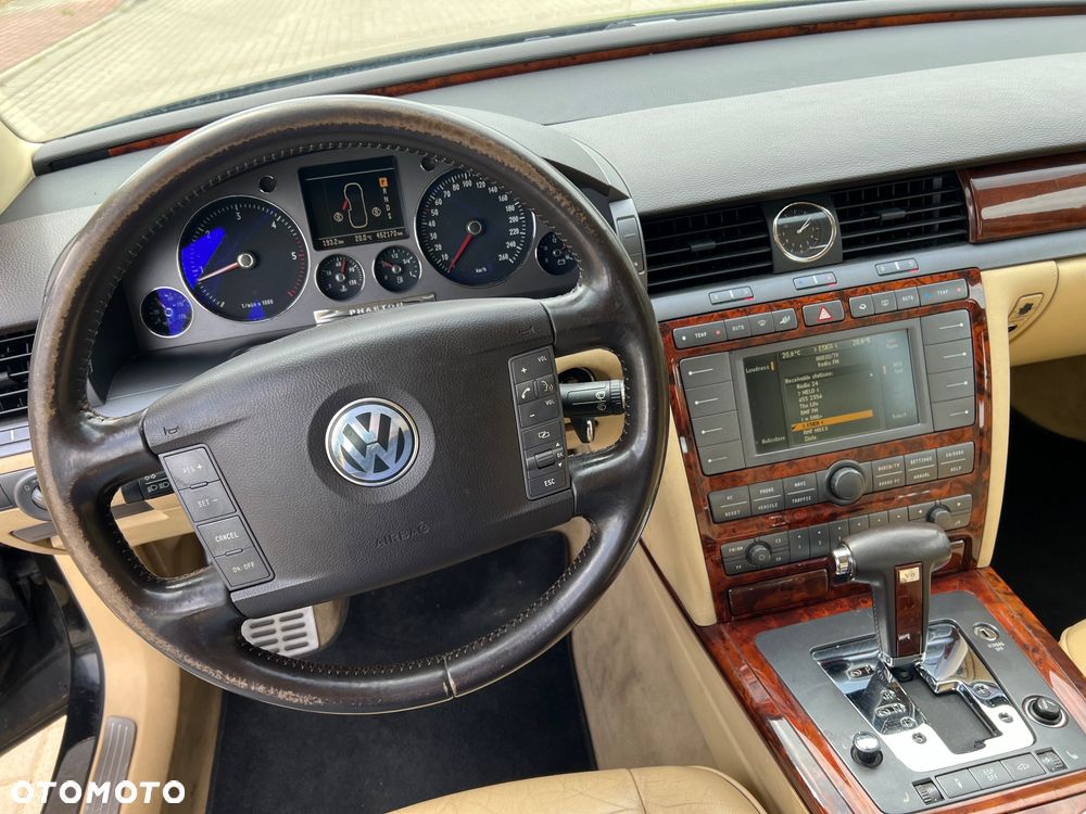 Volkswagen Phaeton - 7