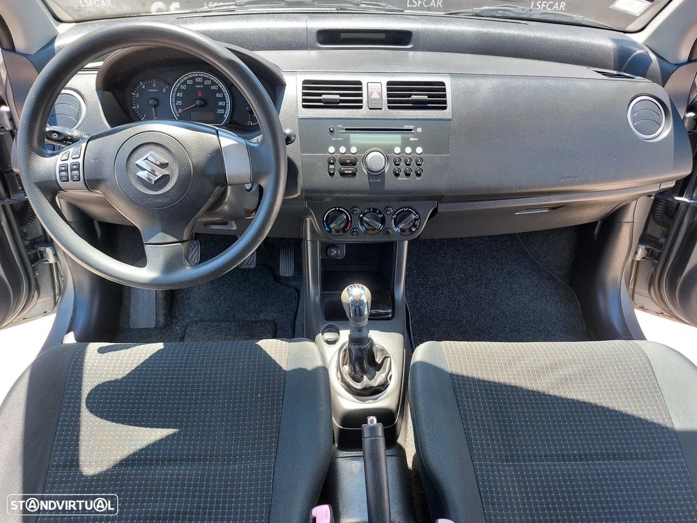 Suzuki Swift 1.3 DDiS GLX - 17