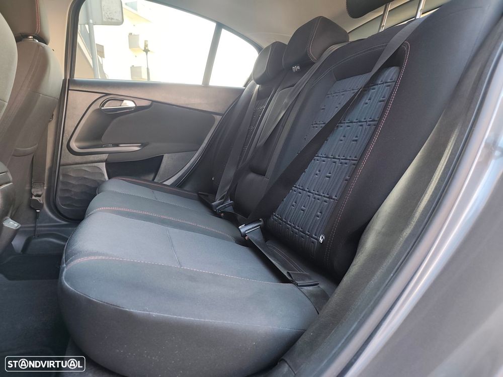 Fiat Tipo Cross 1.0 GSE T3 - 16