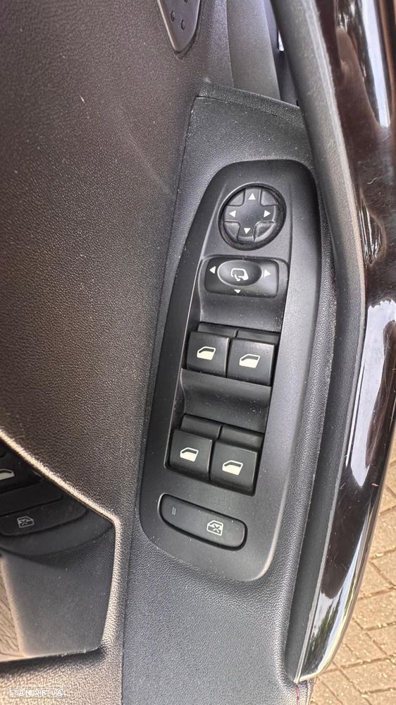 Peugeot 2008 PureTech 110 Stop&Start GT-Line Edition - 17