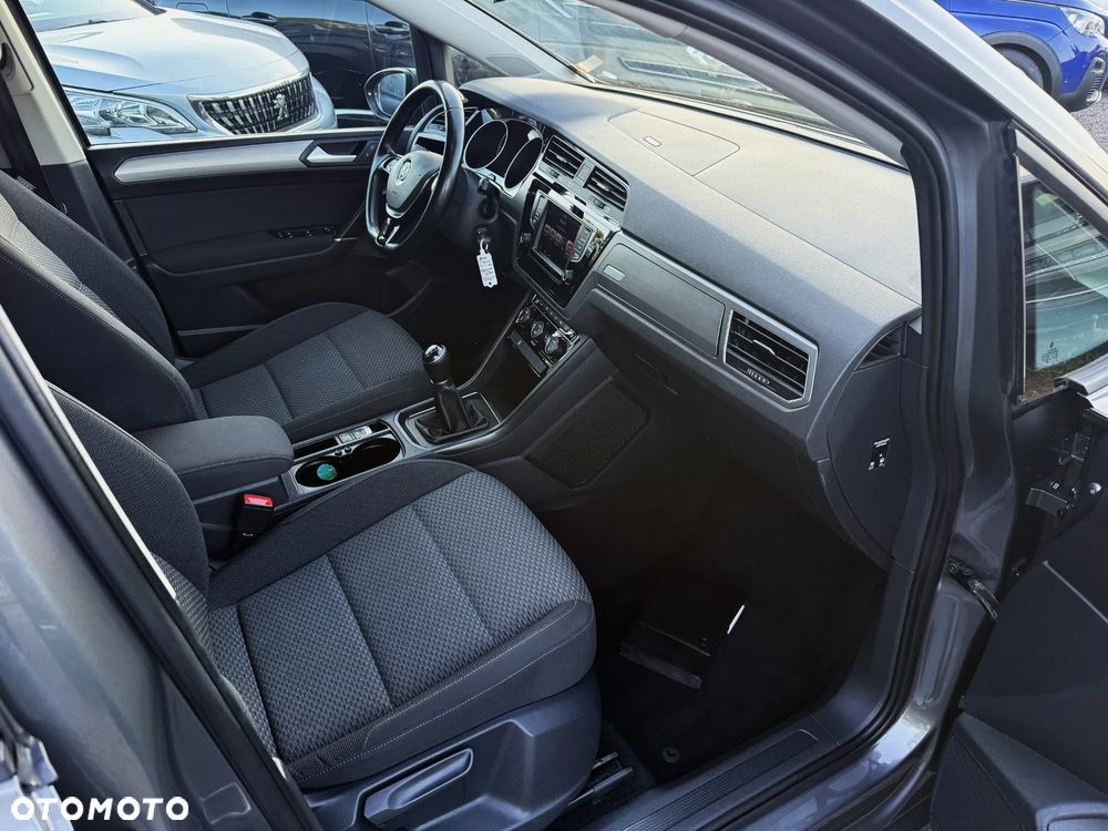 Volkswagen Touran 2.0 TDI SCR Comfortline - 14
