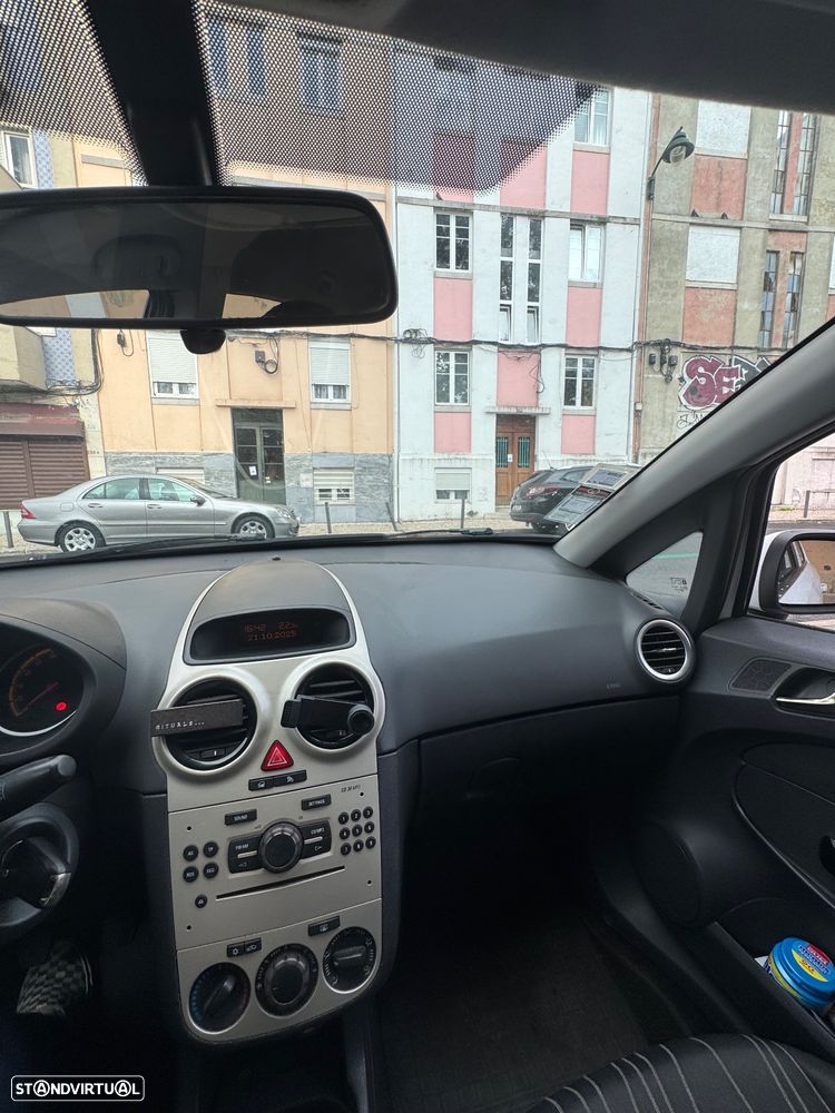 Opel Corsa 1.3 CDTi Enjoy EcoFLEX - 9